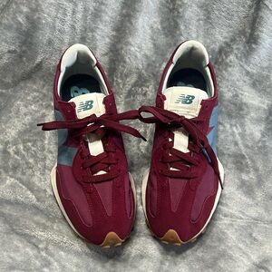 New Balance 327